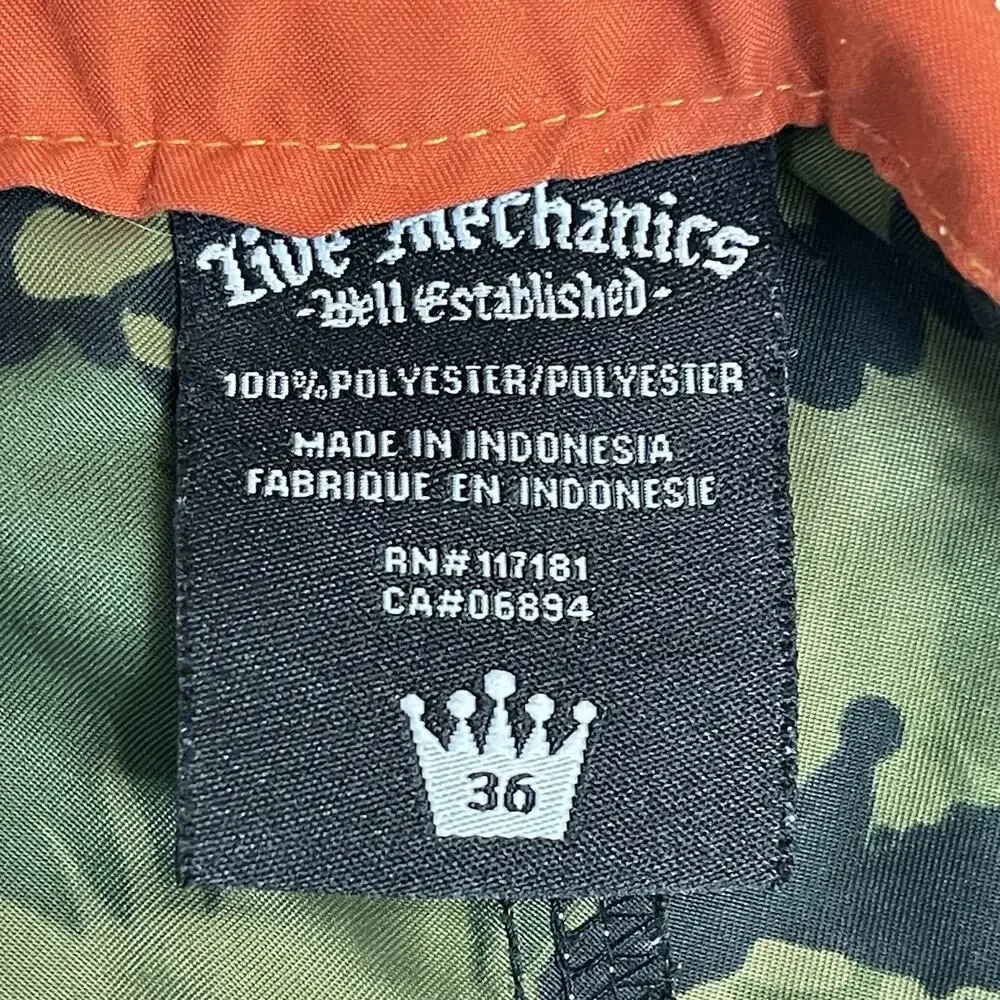 Live Mechanics Board Short Mens 36 Green Camo Lion Print Cargo‎ Drawstring Waist